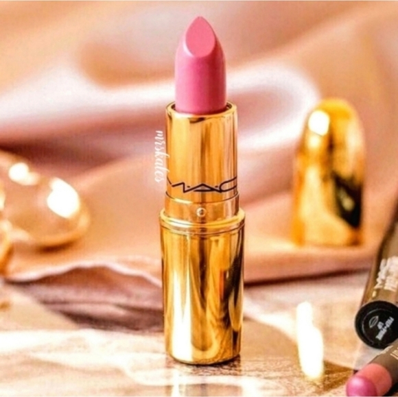 ON HOLD Mac Barbie Lipstick - Picture 14 of 16